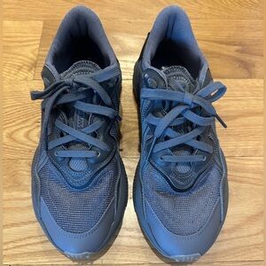 ADIDAS OZWEEGO - Men's Dark Gray Sneakers